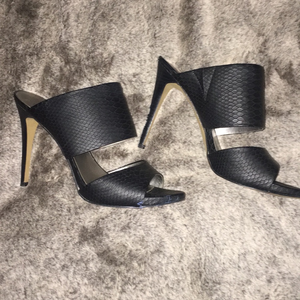 Jessica Simpson slip on heel